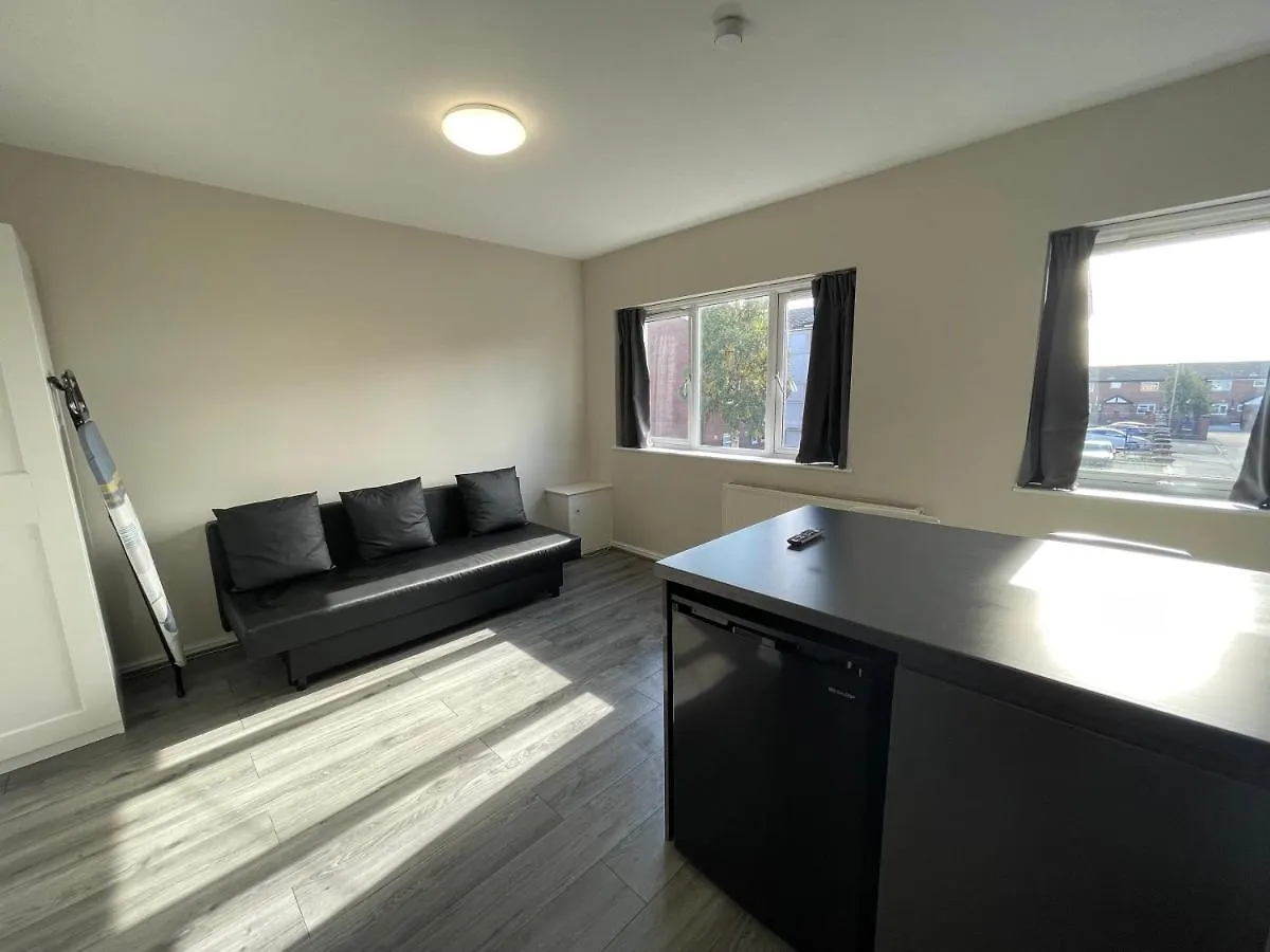 Hosted By Ryan - 1 Bedroom Apartment Liverpool